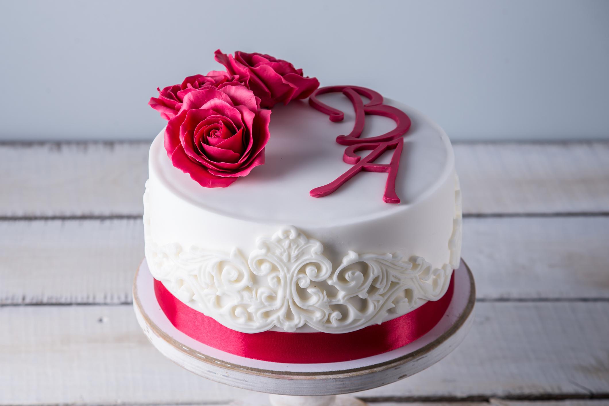 Red Velvet Cake with Red Roses