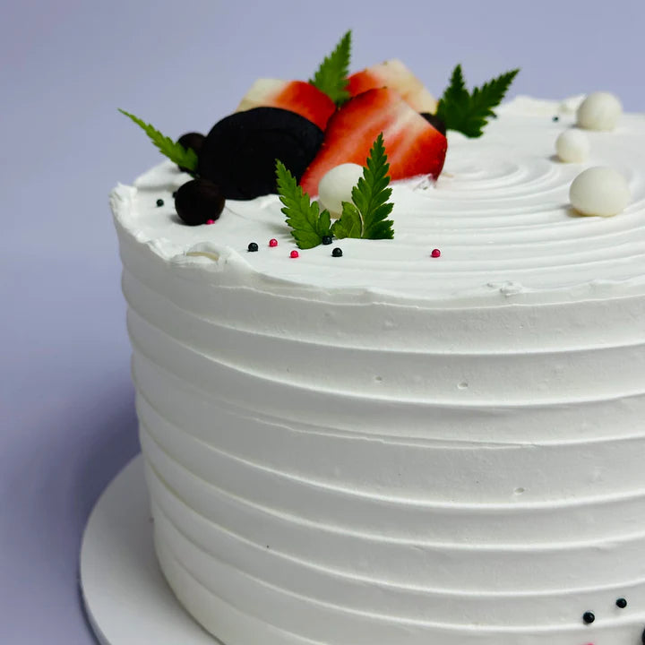 White Delight Fruit Topping Cake